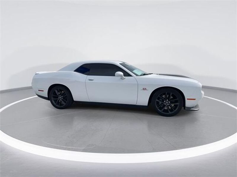 2021 Dodge Challenger R/TImage 9