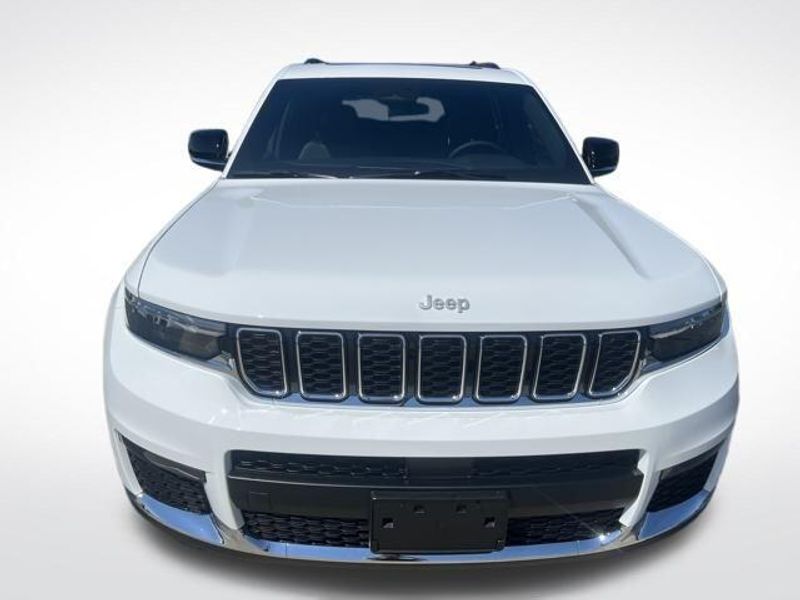 2025 Jeep Grand Cherokee Limited2025 Jeep Grand Cherokee L Limited 4x4