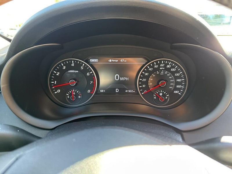 2020 Kia Stinger GT2 photo 35