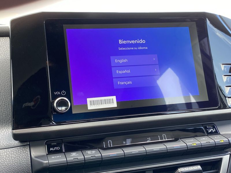 2025 Toyota Camry LEImage 15