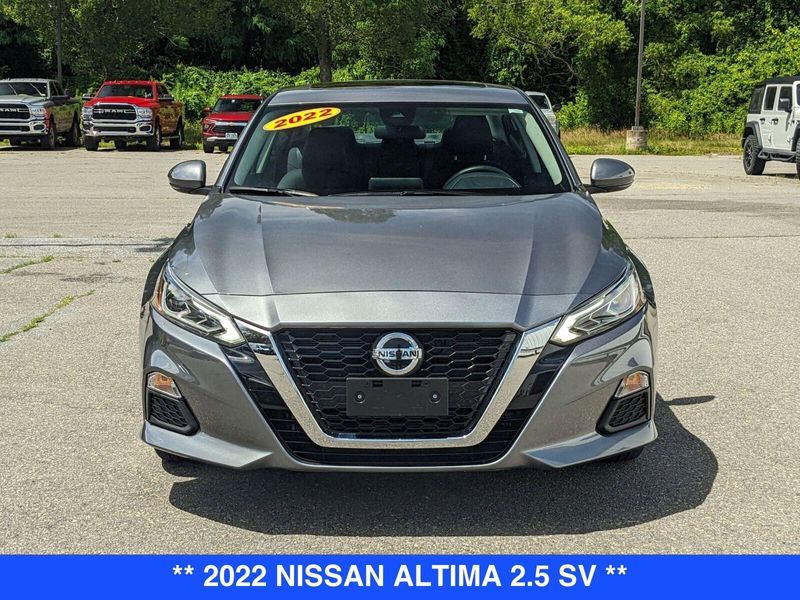 2022 Nissan Altima 2.5 SV photo 8