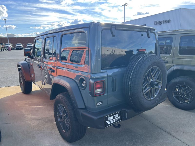 New 2025 Jeep Wrangler 4-door Sport SImage 9