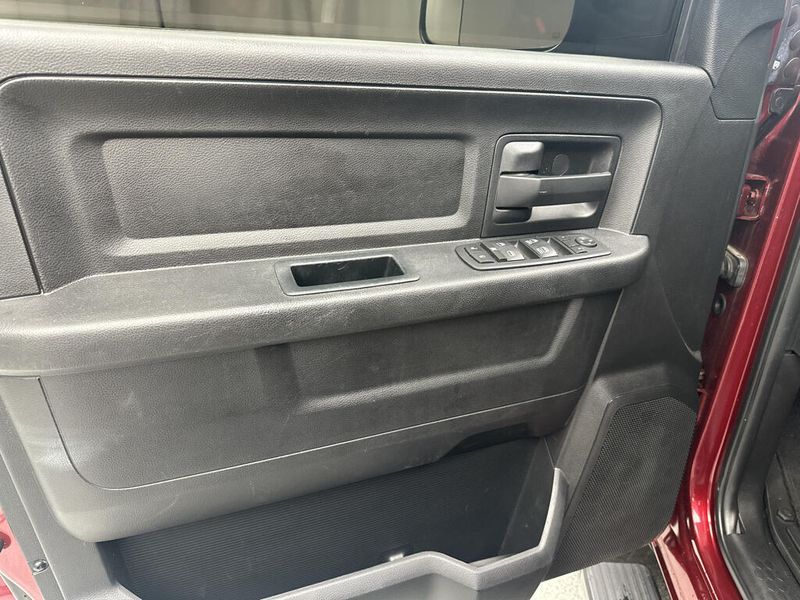 Used 2017 RAM 2500 TradesmanImage 4