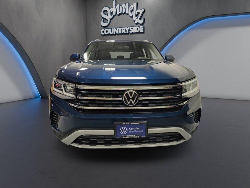 Used 2023 Volkswagen Atlas Cross Sport V6 AWD SE w/Technology & TowImage 2