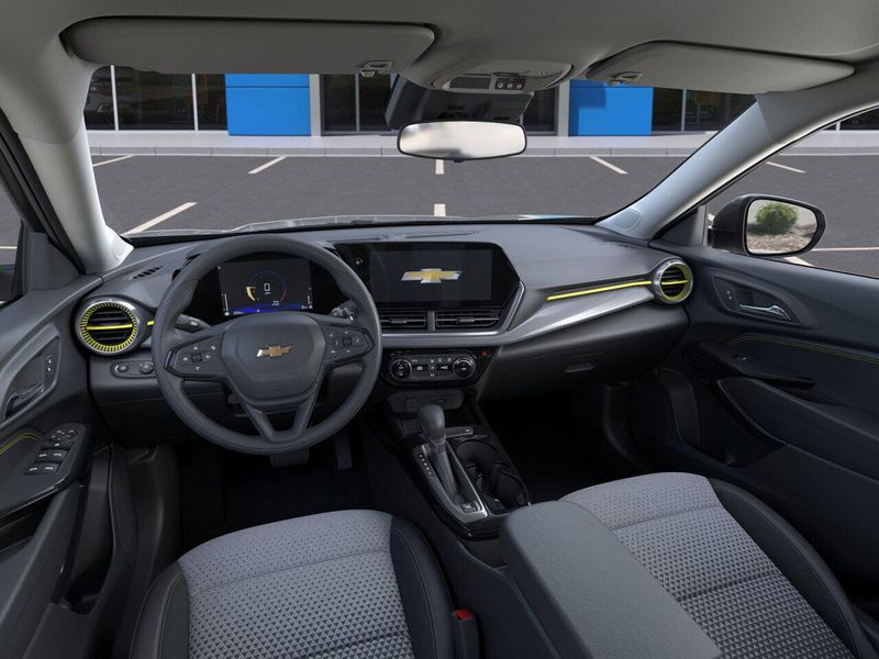 New 2025 Chevrolet Trax LTImage 15