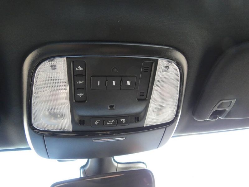 Used 2025 Dodge Durango GT Plus AWD 4dr SUVImage 21