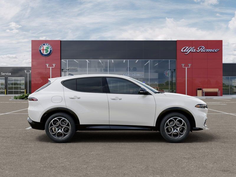 New 2025 Alfa Romeo Tonale AwdImage 38