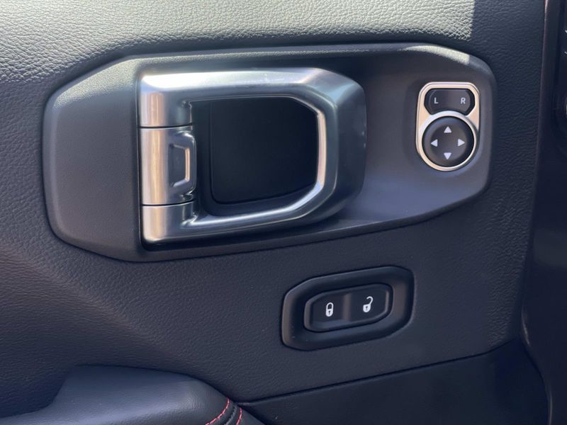 New 2026 Jeep Wrangler 4-door Rubicon X