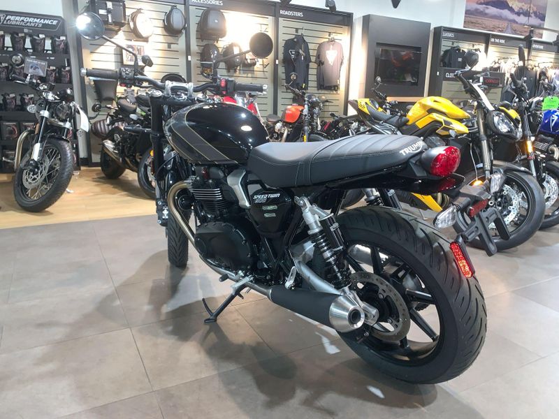 2025 Triumph SPEED TWIN 900 Image 19