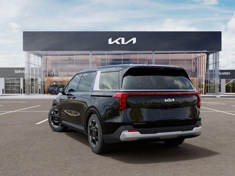 New 2026 Kia Carnival EXImage 5
