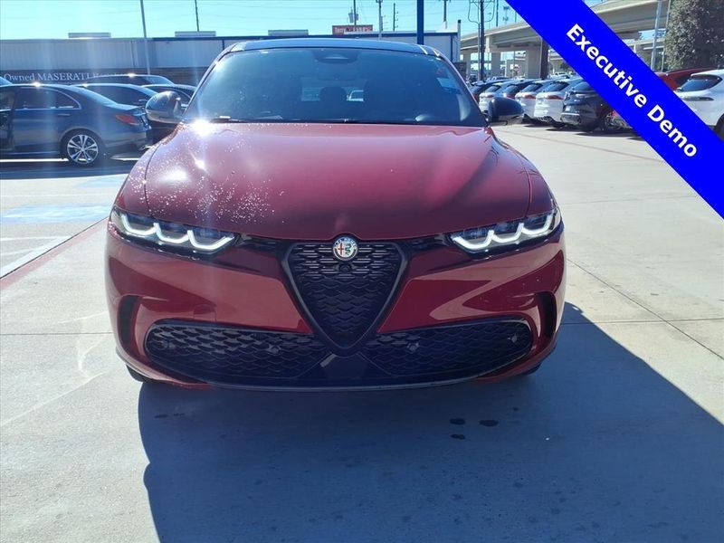 New 2025 Alfa Romeo Tonale IntensaImage 4