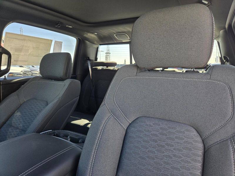 New 2026 RAM 1500 Big Horn Crew Cab 4x4 5'7' Box