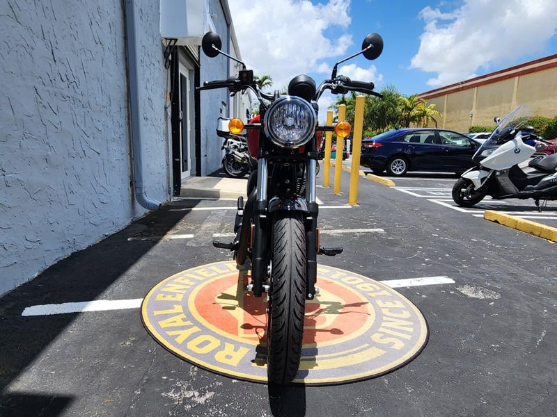 New 2024 Royal Enfield METEOR 350 Image 2