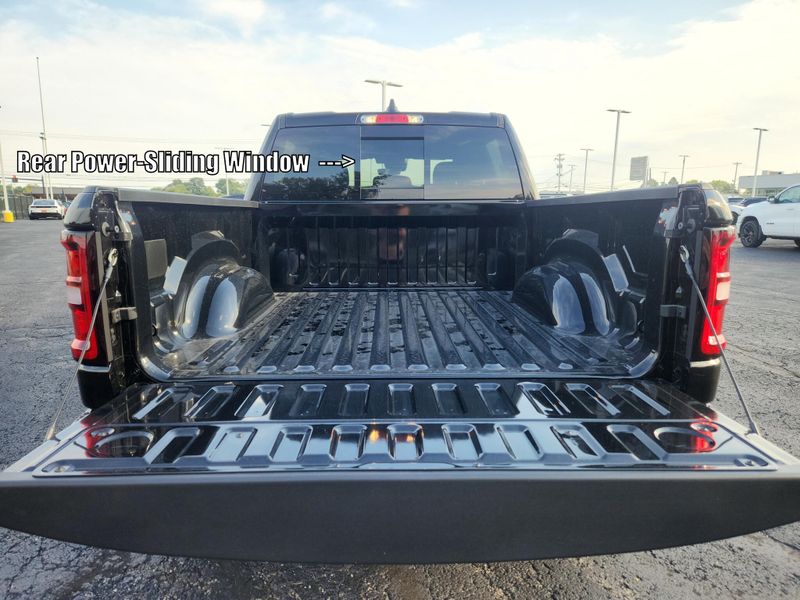 New 2026 RAM 1500 Express Crew Cab 4x4 5'7' Box