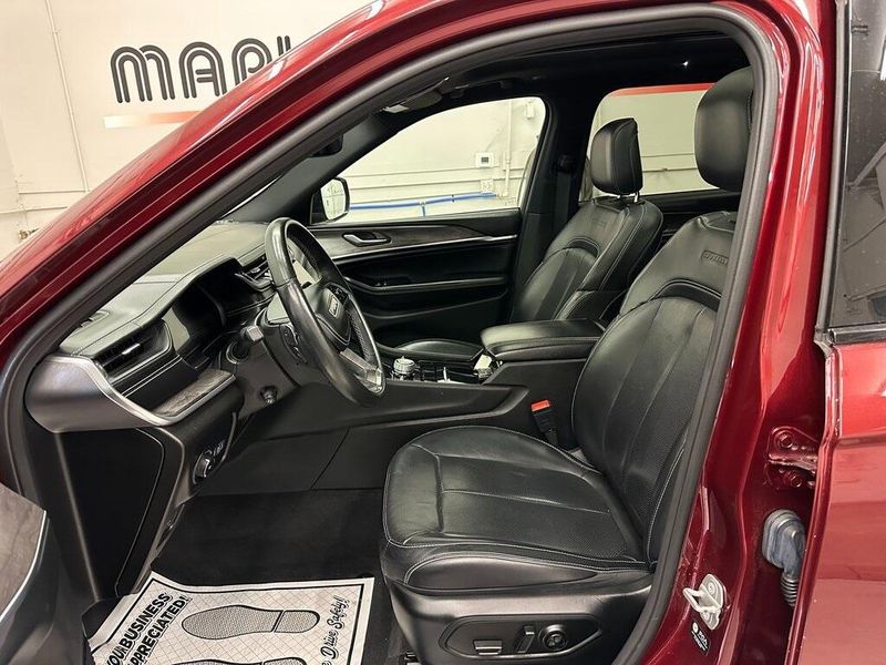 2021 Jeep Grand Cherokee L OverlandImage 23