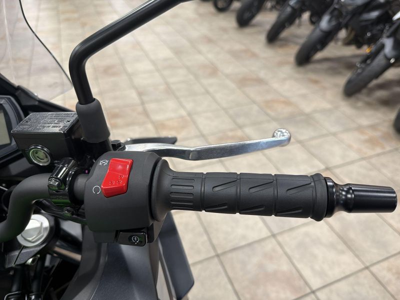 New 2025 Kawasaki VERSYS-X 300 ABS Image 24