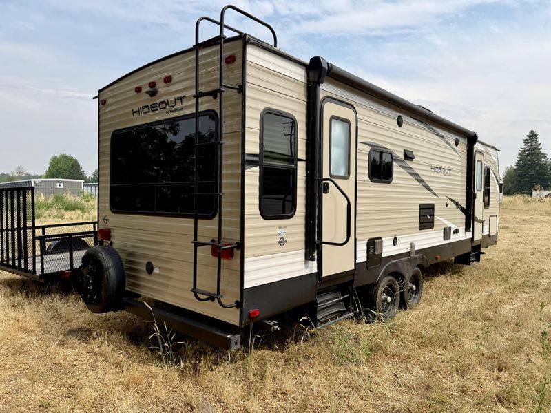 Used 2018 KEYSTONE HIDEOUT 26RLSWE Image 4