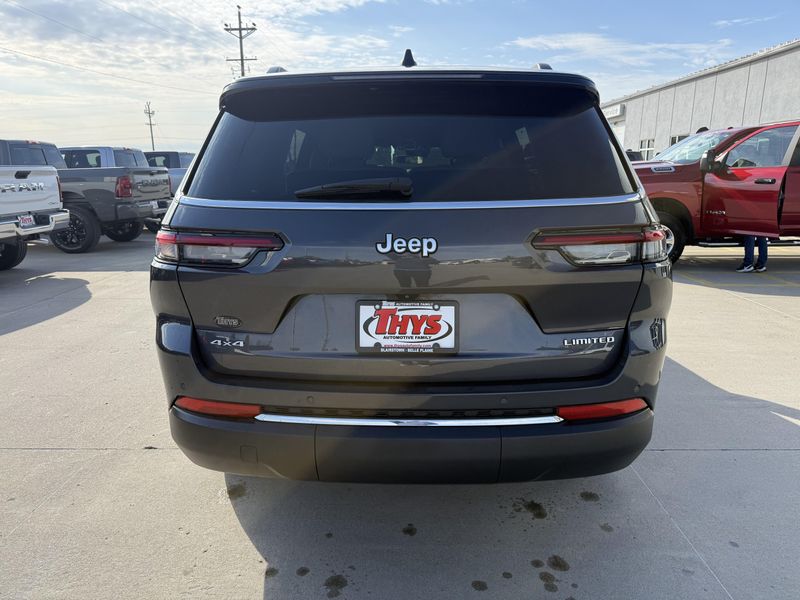 Used 2025 Jeep Grand Cherokee L LimitedImage 38