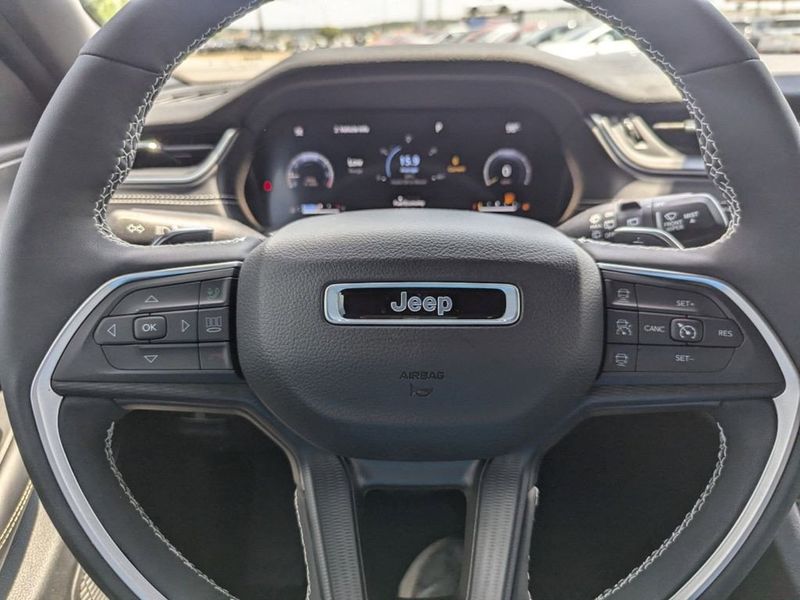 2024 Jeep Grand Cherokee Altitude 4x4Image 26