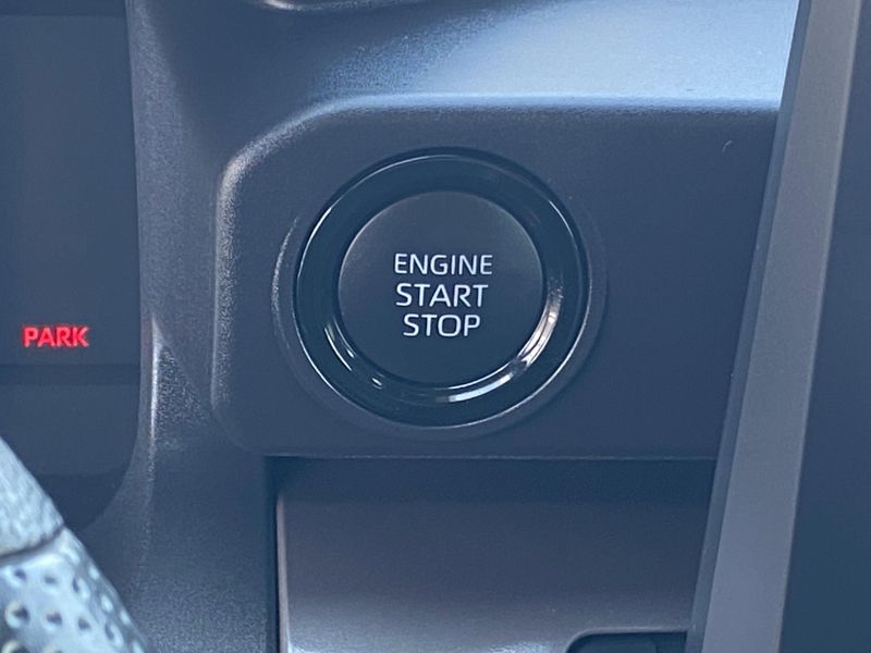 Used 2025 Toyota Tacoma SR5Image 21