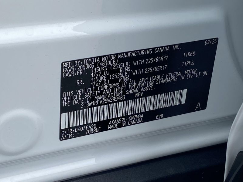 2025 Toyota RAV4 XLEImage 20