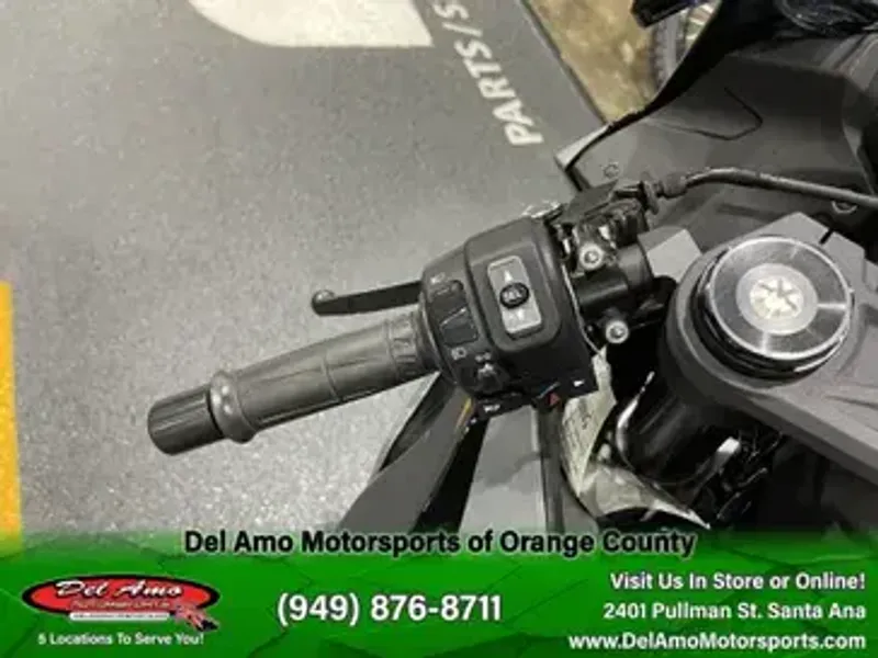 New 2025 Kawasaki NINJA ZX-6R ABS Image 6