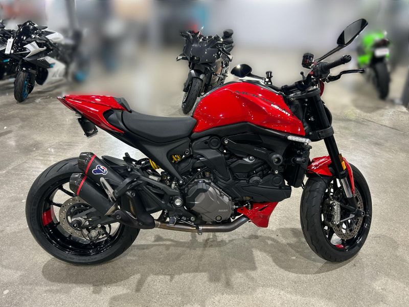 Used 2022 Ducati Monster Image 12