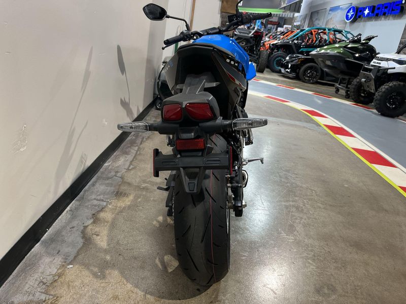 New 2025 Suzuki GSX-8S Image 15