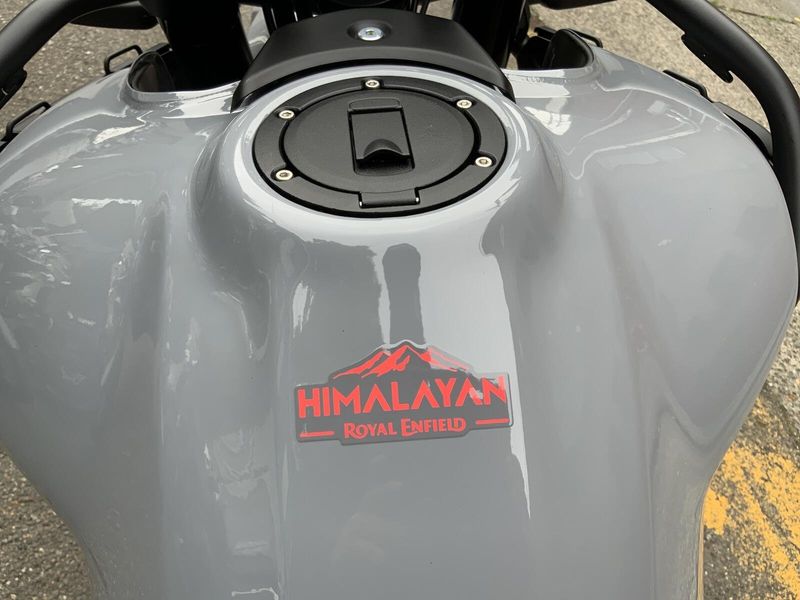 2025 Royal Enfield HIMALAYAN 450 