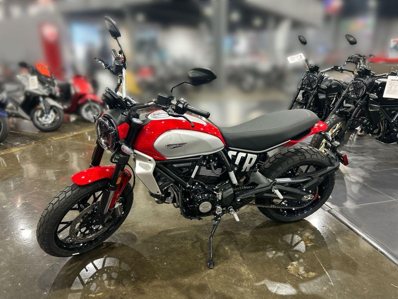 New 2025 Ducati SCRAMBLER 800 ICON Image 11