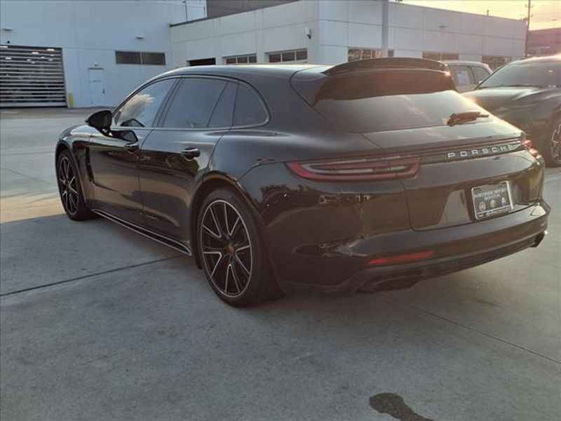 2018 Porsche Panamera Sport Turismo 4Image 11