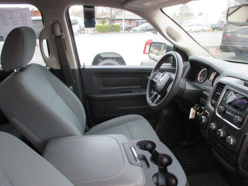 Used 2018 RAM 1500 ExpressImage 23