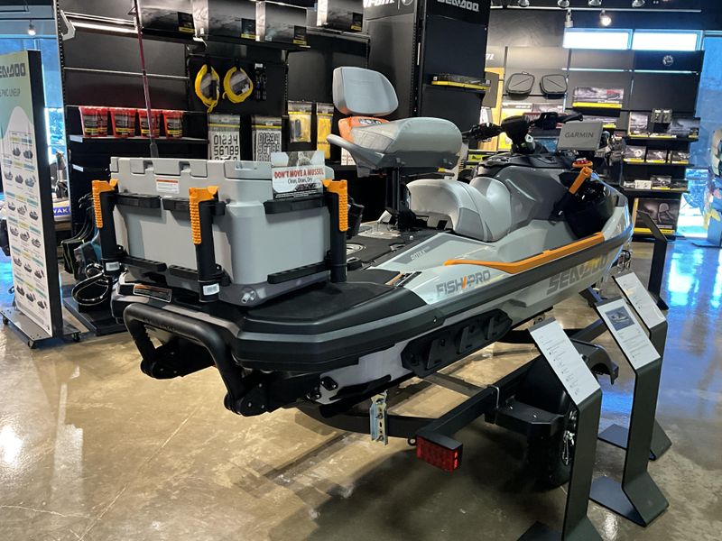 New 2026 SEA DOO FISHPRO TROPHY 170 Image 5