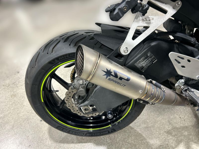 Used 2023 Kawasaki NINJA ZX-6R ABS Image 19
