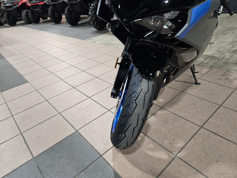 NEW 2026 KAWASAKI NINJA ZX6R ABS Image 9