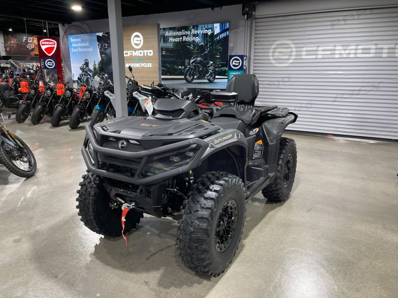 New 2026 Can-Am OUTLANDER MAX BACKCOUNTRY 1000R Image 9