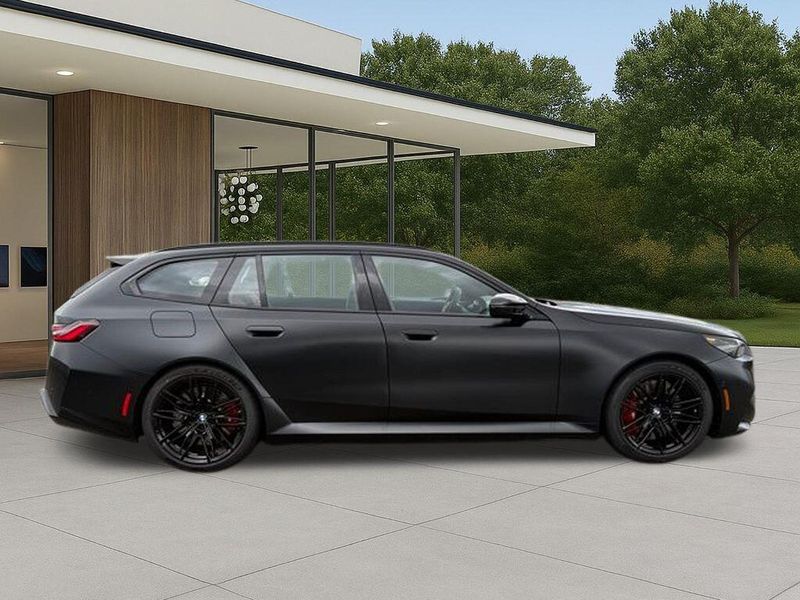 New 2026 BMW M5 BaseImage 7