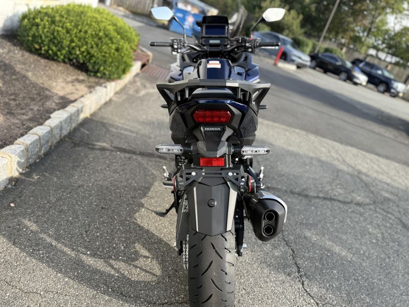 2025 Honda NT1100 DCTImage 5