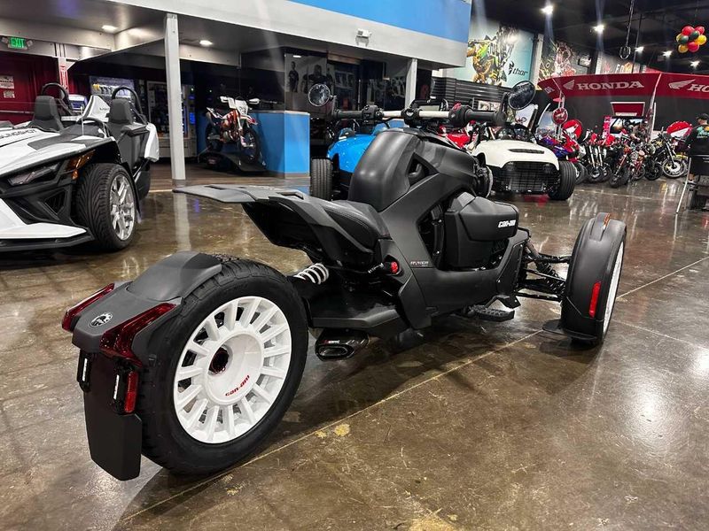 New 2024 Can-Am RYKER RALLY 900 Image 4