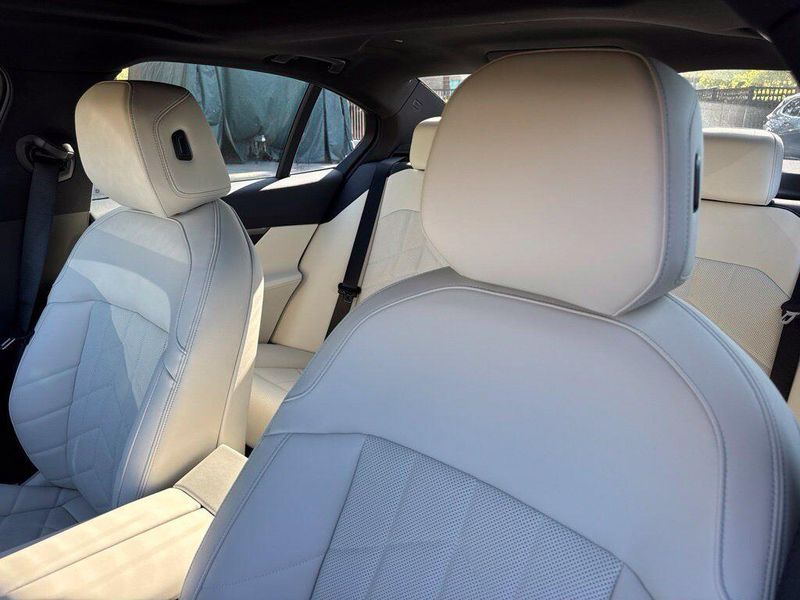 New 2027 BMW 5 Series 530iImage 17