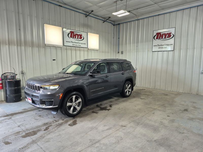 Used 2022 Jeep Grand Cherokee L LimitedImage 24