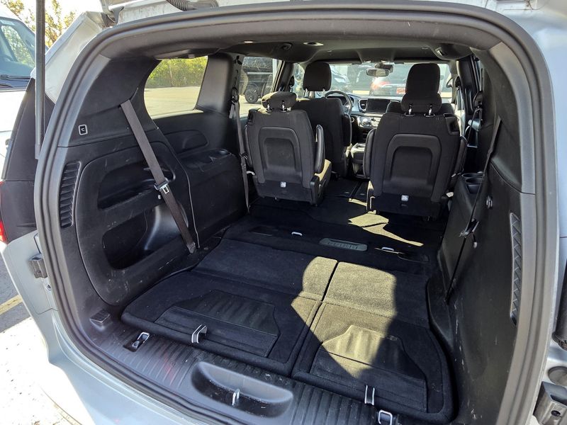 Used 2024 Chrysler Pacifica Touring