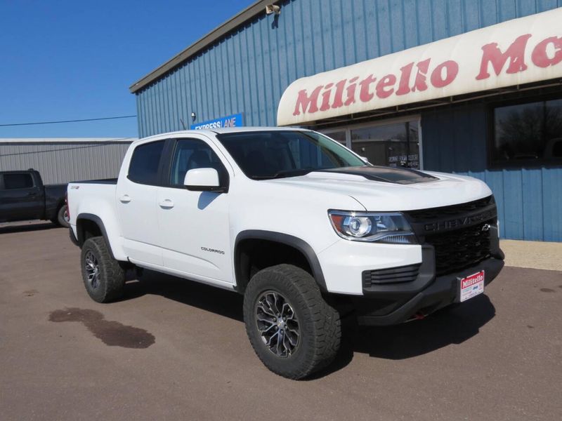 2022 Chevrolet Colorado ZR2 4x4 4dr Crew Cab 5 ft. SBImage 3