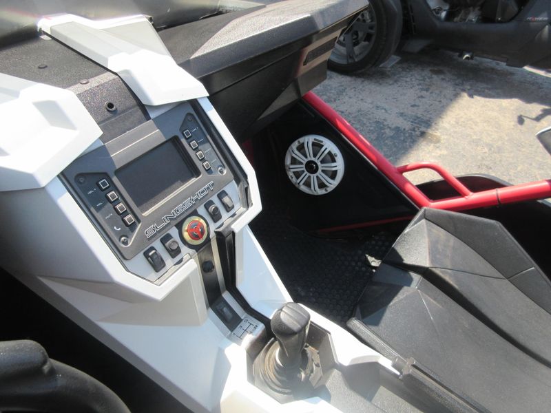 USED 2016 POLARIS SLINGSHOT SL Image 14