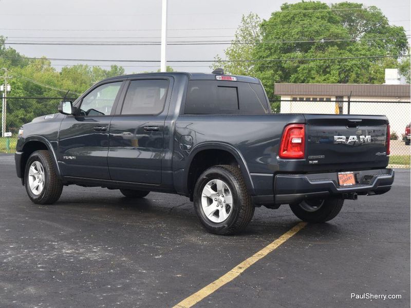 2025 RAM 1500 Big Horn Crew Cab 4x4 5