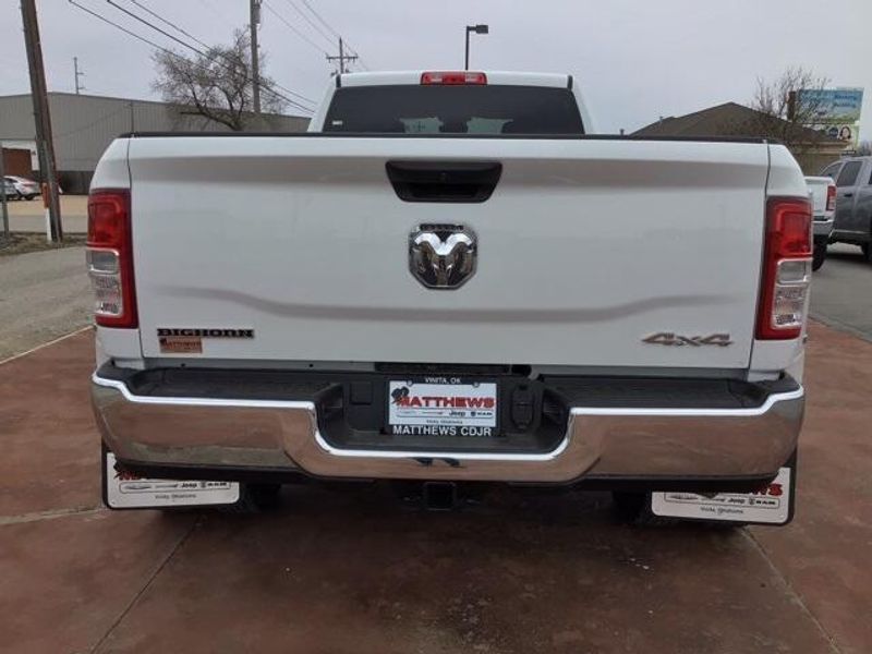 2024 RAM 3500 Big Horn Crew Cab 4x4 8