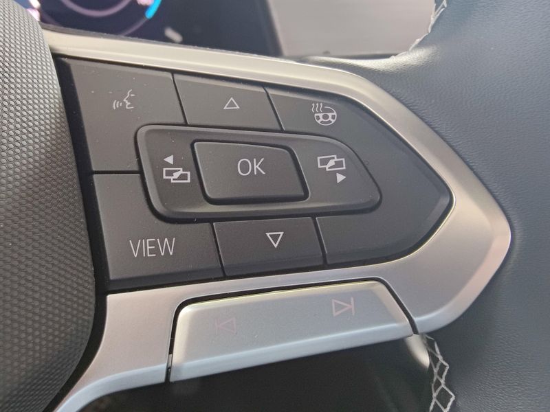 2025 Volkswagen Atlas Cross Sport SE AWD w/Technology/SunroofImage 27