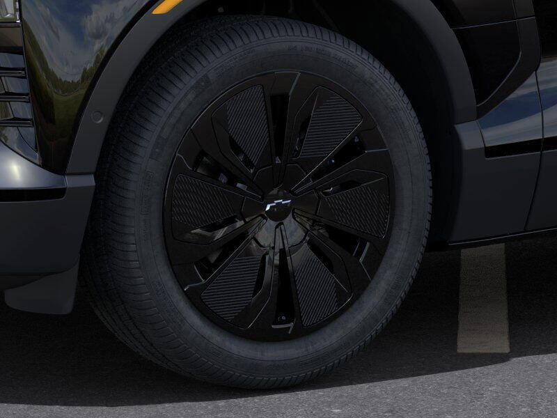 New 2025 Chevrolet Blazer EV AWD LTImage 9