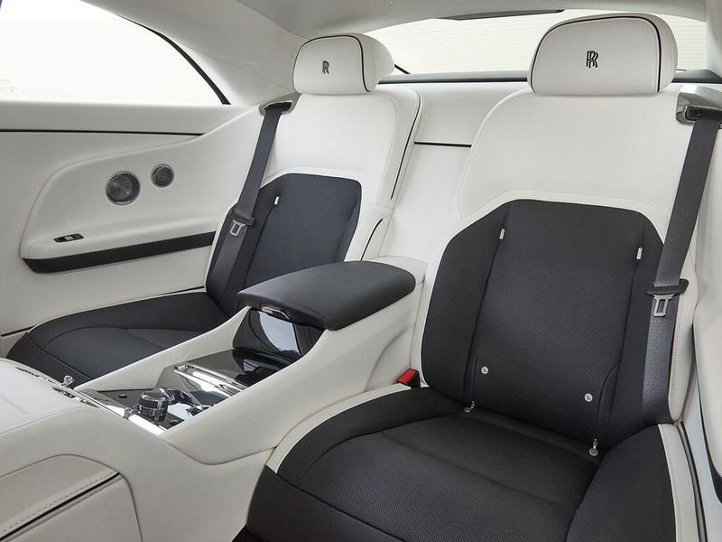 New 2026 Rolls-Royce Spectre Image 19