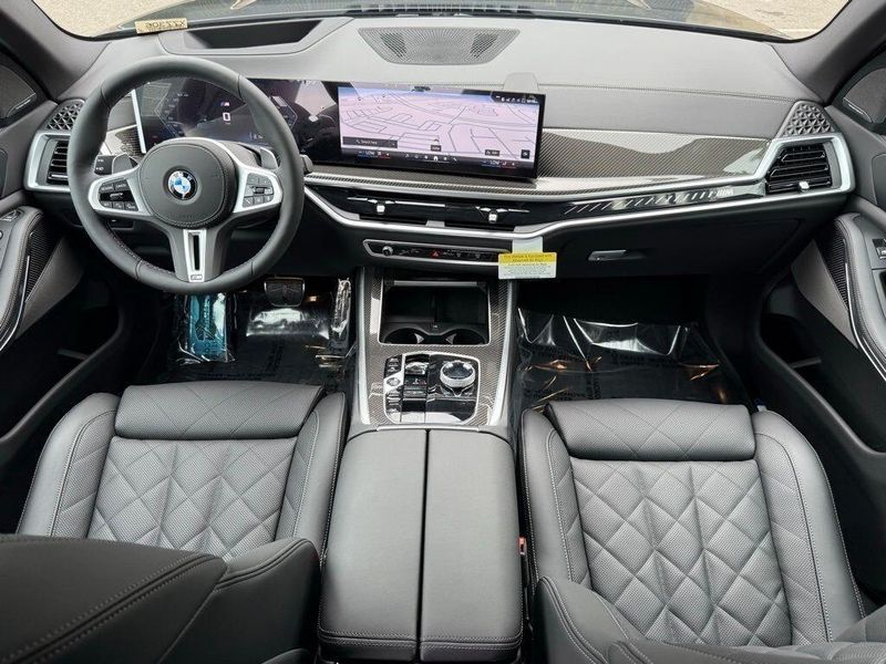 New 2026 BMW X5 M60iImage 28